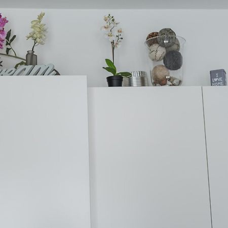 Modernes Appartement Nahe U-Bahn Und Schoenbrunn เวียนนา ภายนอก รูปภาพ