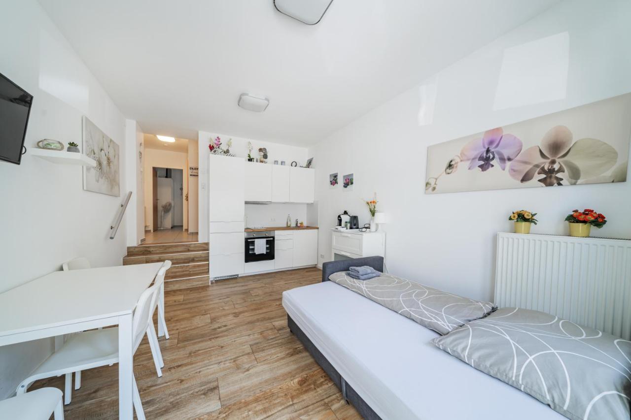 Modernes Appartement Nahe U-Bahn Und Schoenbrunn เวียนนา ภายนอก รูปภาพ