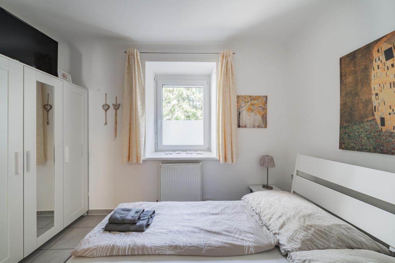 Modernes Appartement Nahe U-Bahn Und Schoenbrunn เวียนนา ภายนอก รูปภาพ